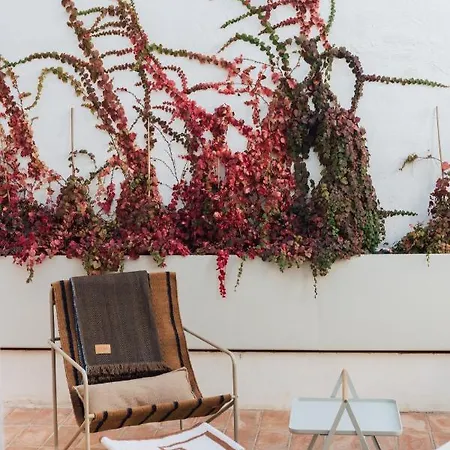 Placido Y Grata 4* إشبيلية