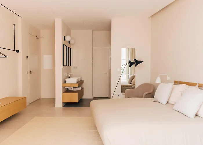 Hotel Plácido Y Grata 4*